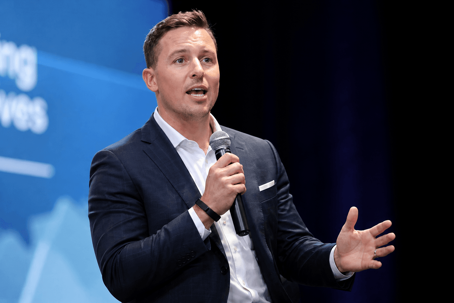 Mike Wystrach speaking on stage